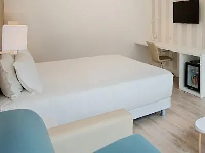 Hotel Nh 4*
