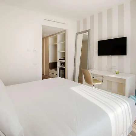 Hotel Nh 4*
