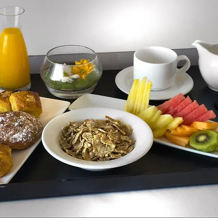 إن إتش فندق 4*