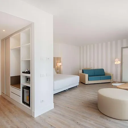 Hotel Nh Trente